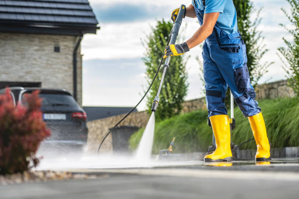 Best Commercial Pressure Washing  in Belleville, WI